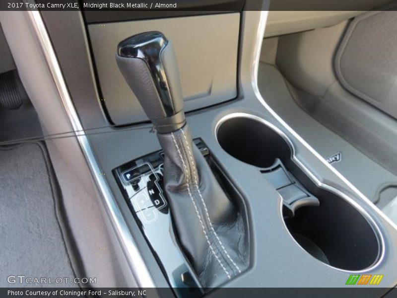 Midnight Black Metallic / Almond 2017 Toyota Camry XLE