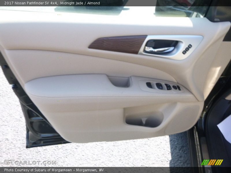 Midnight Jade / Almond 2017 Nissan Pathfinder SV 4x4