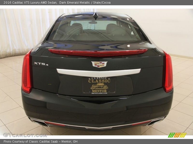 Dark Emerald Metallic / Shale/Cocoa 2016 Cadillac XTS Luxury AWD Sedan