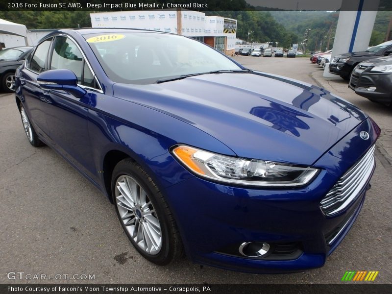 Front 3/4 View of 2016 Fusion SE AWD