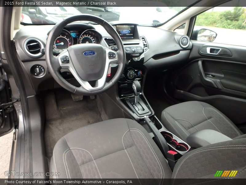 Magnetic Metallic / Charcoal Black 2015 Ford Fiesta SE Sedan