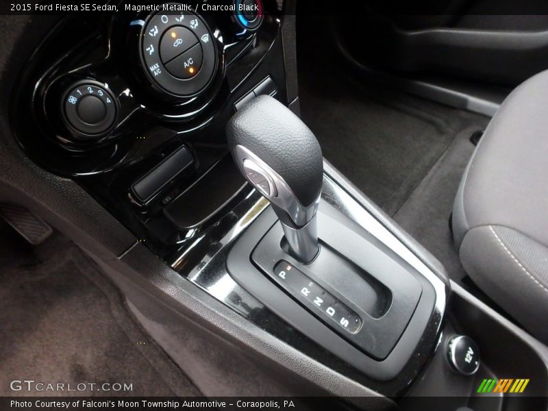 Magnetic Metallic / Charcoal Black 2015 Ford Fiesta SE Sedan
