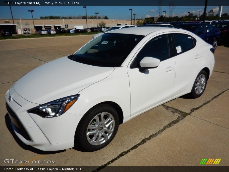 Front 3/4 View of 2017 Yaris iA 