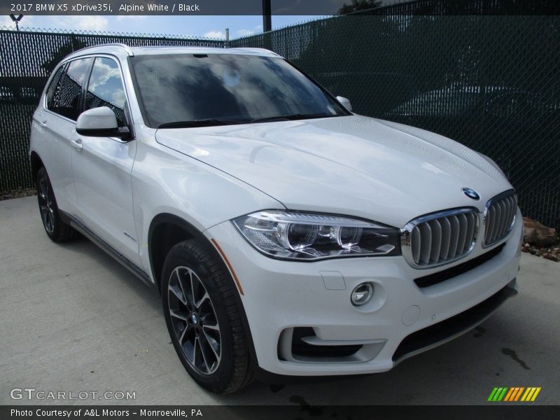 Front 3/4 View of 2017 X5 xDrive35i