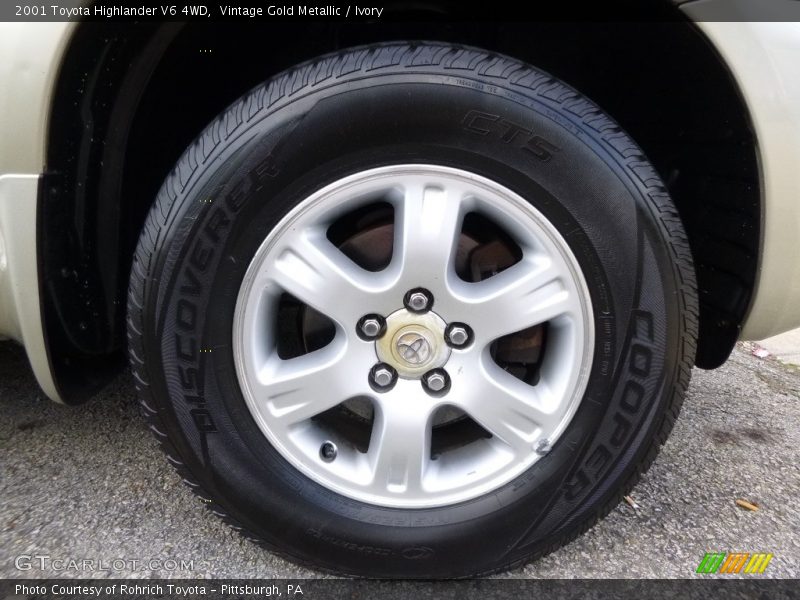 Vintage Gold Metallic / Ivory 2001 Toyota Highlander V6 4WD