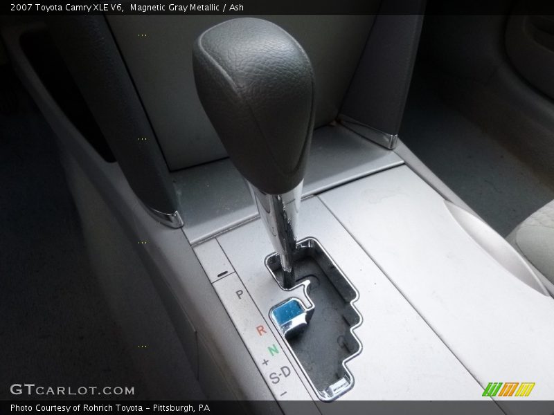 Magnetic Gray Metallic / Ash 2007 Toyota Camry XLE V6