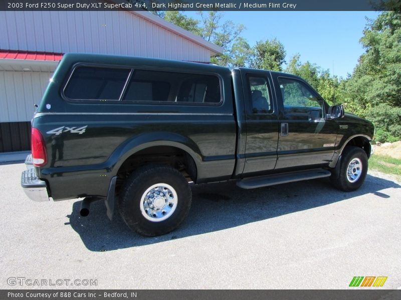 Dark Highland Green Metallic / Medium Flint Grey 2003 Ford F250 Super Duty XLT SuperCab 4x4