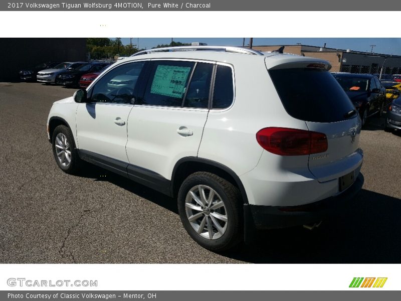 Pure White / Charcoal 2017 Volkswagen Tiguan Wolfsburg 4MOTION