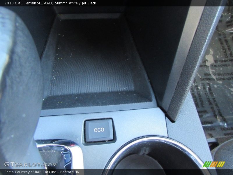 Summit White / Jet Black 2010 GMC Terrain SLE AWD