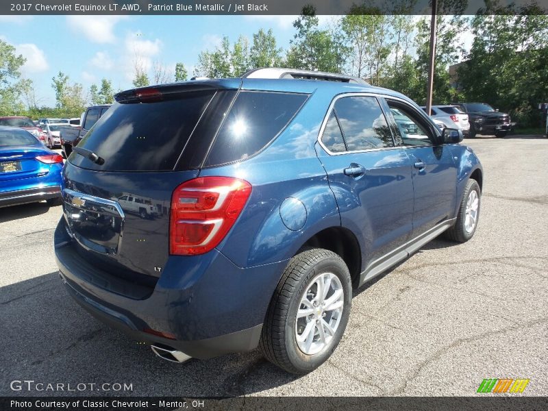 Patriot Blue Metallic / Jet Black 2017 Chevrolet Equinox LT AWD