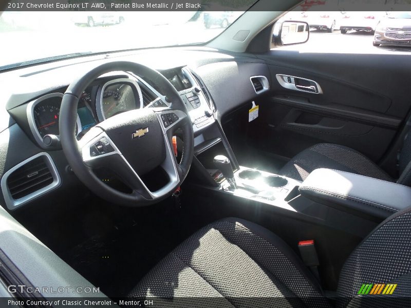 Patriot Blue Metallic / Jet Black 2017 Chevrolet Equinox LT AWD