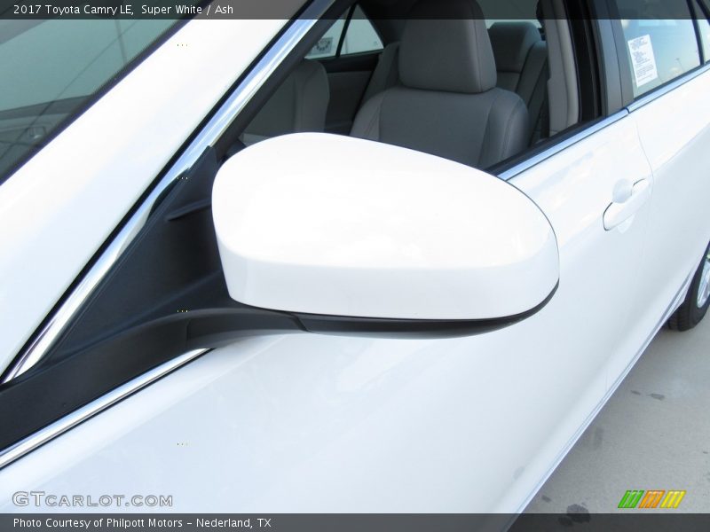 Super White / Ash 2017 Toyota Camry LE