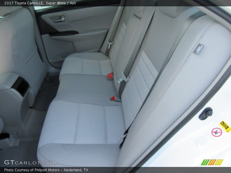 Super White / Ash 2017 Toyota Camry LE