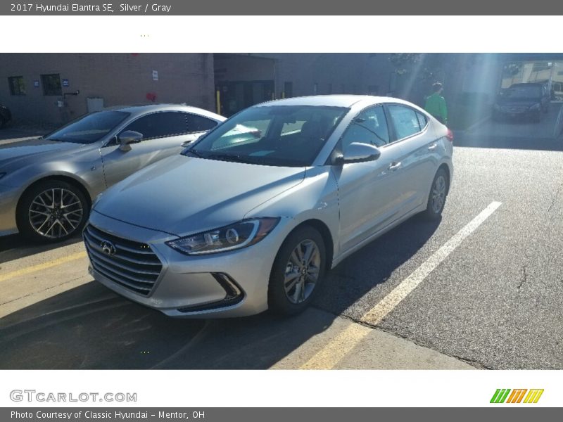 Silver / Gray 2017 Hyundai Elantra SE