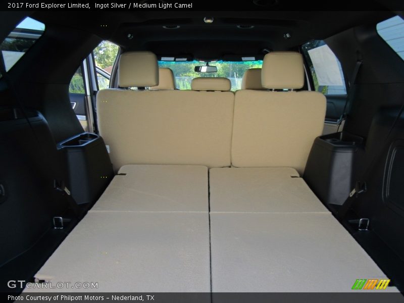 Ingot Silver / Medium Light Camel 2017 Ford Explorer Limited