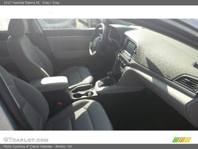 Gray / Gray 2017 Hyundai Elantra SE