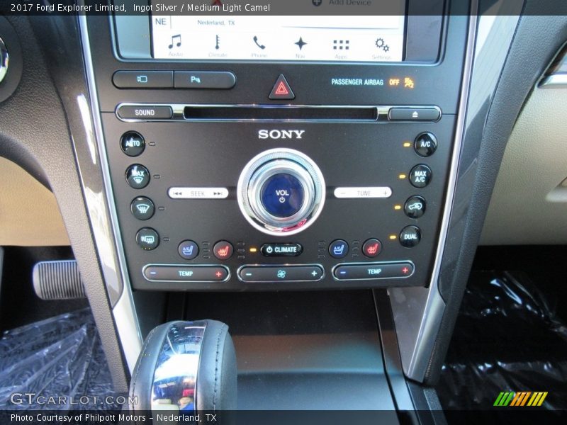 Ingot Silver / Medium Light Camel 2017 Ford Explorer Limited