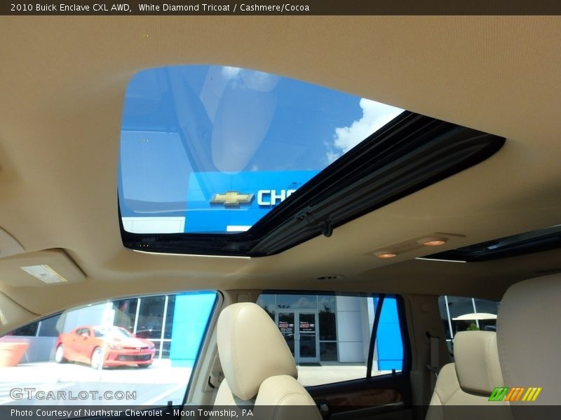 White Diamond Tricoat / Cashmere/Cocoa 2010 Buick Enclave CXL AWD