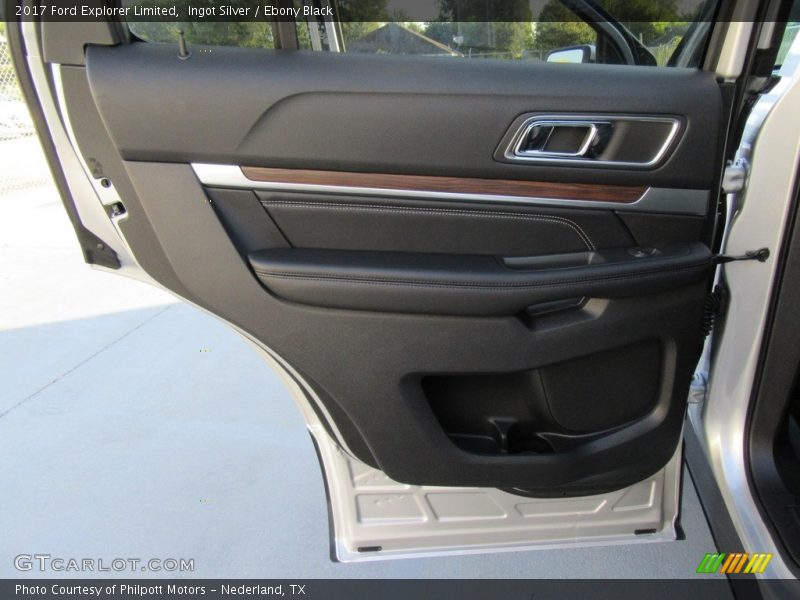 Ingot Silver / Ebony Black 2017 Ford Explorer Limited