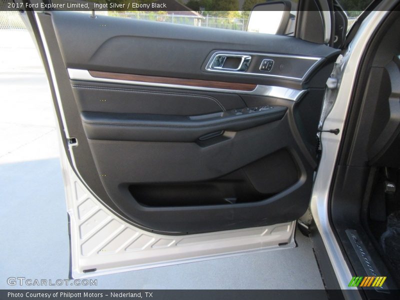 Ingot Silver / Ebony Black 2017 Ford Explorer Limited