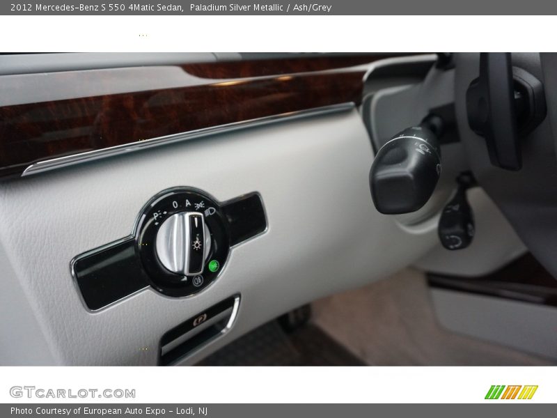 Paladium Silver Metallic / Ash/Grey 2012 Mercedes-Benz S 550 4Matic Sedan