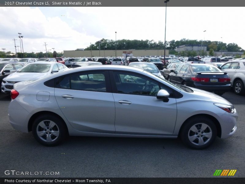 Silver Ice Metallic / Jet Black 2017 Chevrolet Cruze LS
