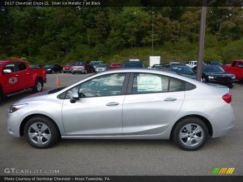Silver Ice Metallic / Jet Black 2017 Chevrolet Cruze LS
