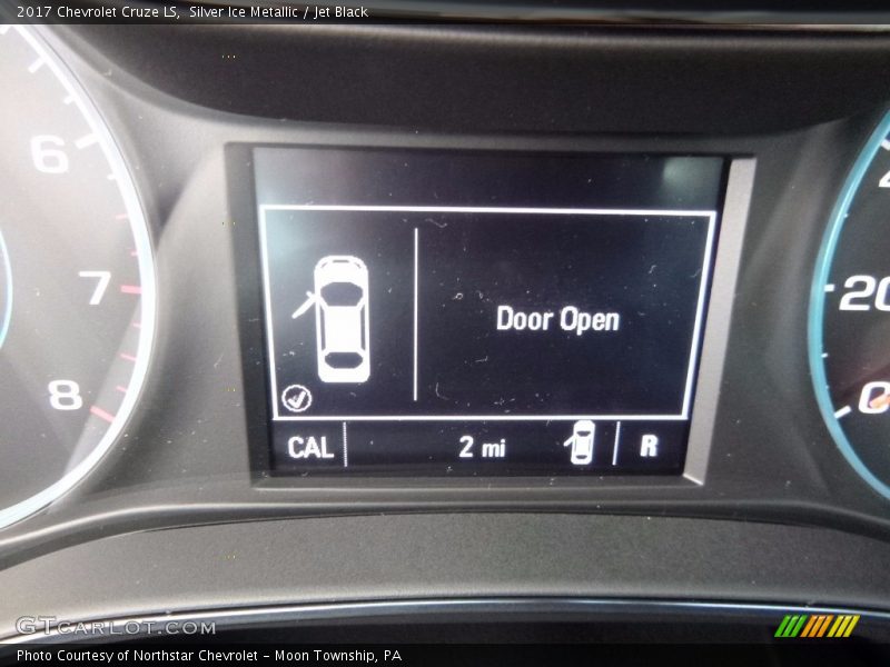 Silver Ice Metallic / Jet Black 2017 Chevrolet Cruze LS