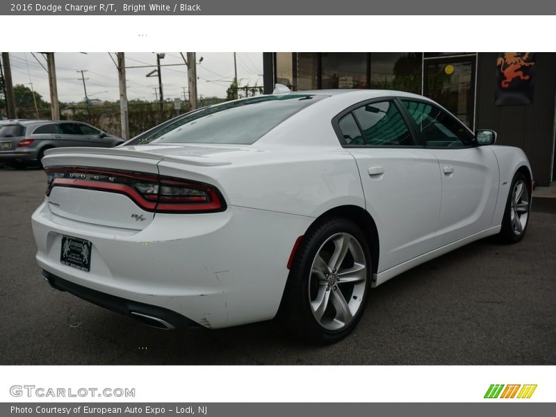 Bright White / Black 2016 Dodge Charger R/T