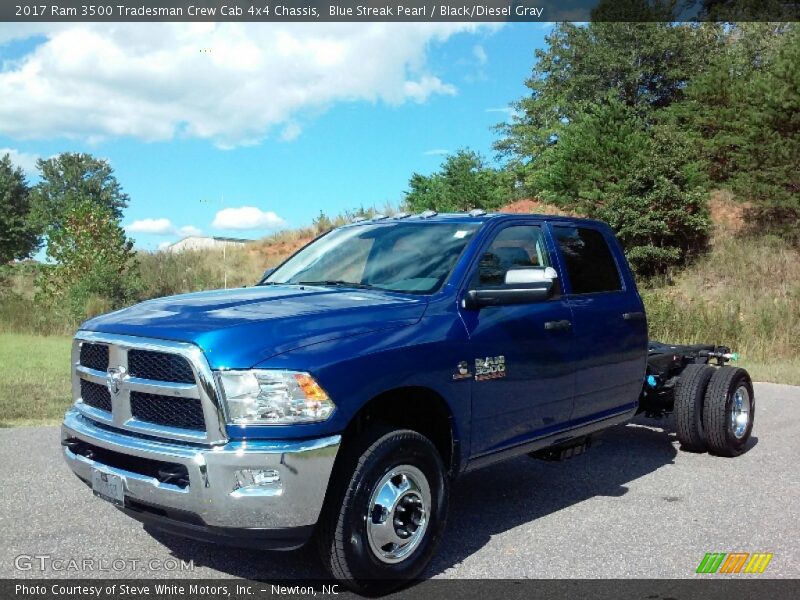 Front 3/4 View of 2017 3500 Tradesman Crew Cab 4x4 Chassis