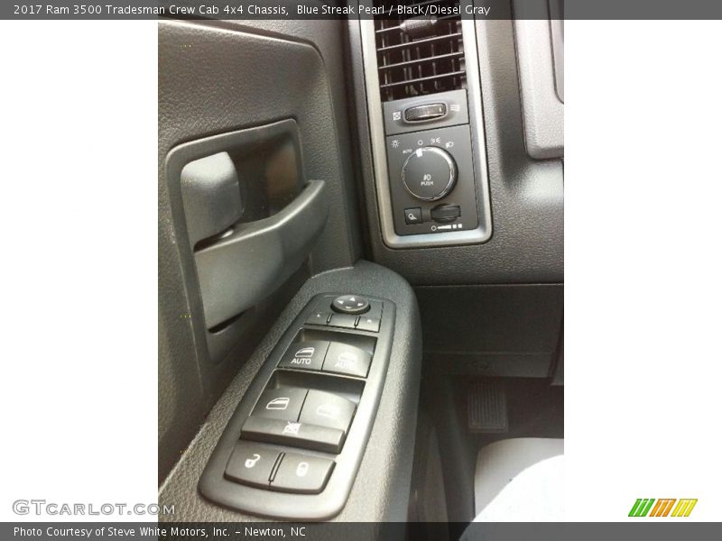 Controls of 2017 3500 Tradesman Crew Cab 4x4 Chassis