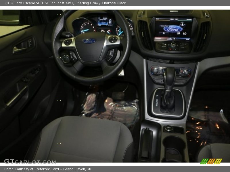 Sterling Gray / Charcoal Black 2014 Ford Escape SE 1.6L EcoBoost 4WD