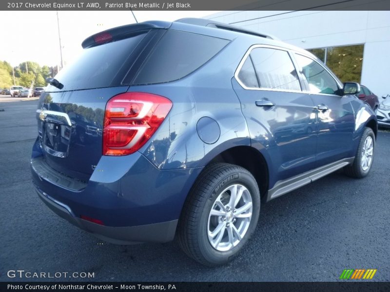 Patriot Blue Metallic / Jet Black 2017 Chevrolet Equinox LT AWD
