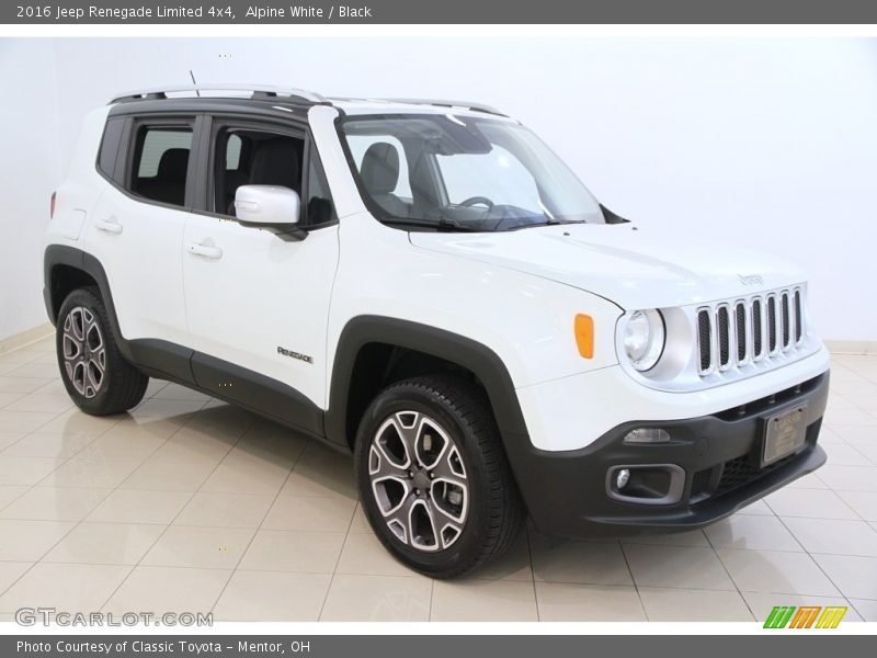 Alpine White / Black 2016 Jeep Renegade Limited 4x4