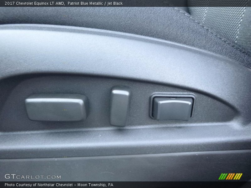 Patriot Blue Metallic / Jet Black 2017 Chevrolet Equinox LT AWD
