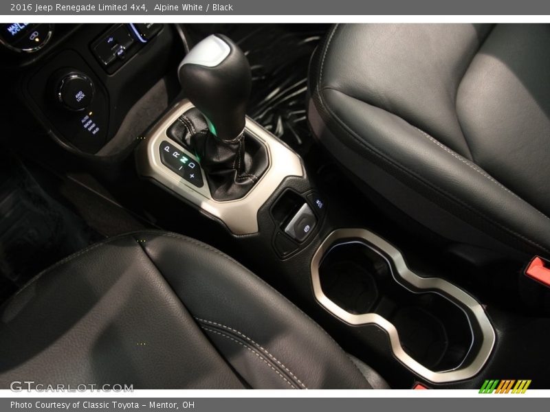 Alpine White / Black 2016 Jeep Renegade Limited 4x4