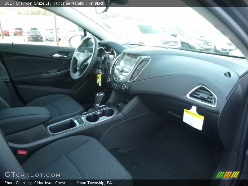 Tungsten Metallic / Jet Black 2017 Chevrolet Cruze LT