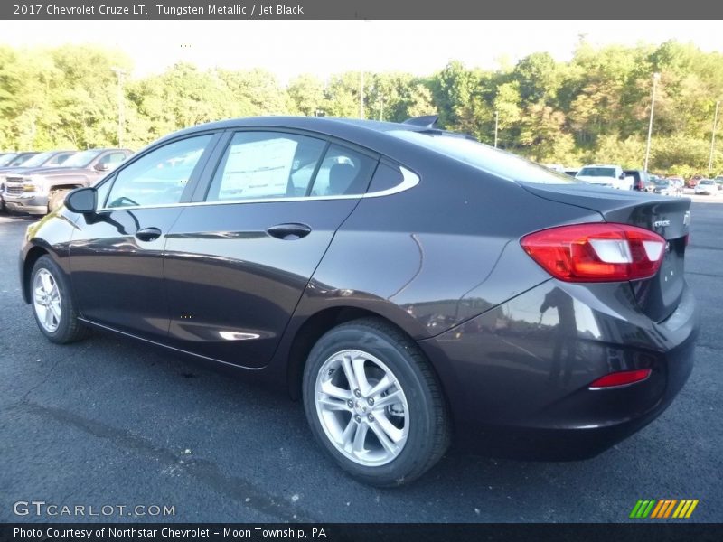 Tungsten Metallic / Jet Black 2017 Chevrolet Cruze LT