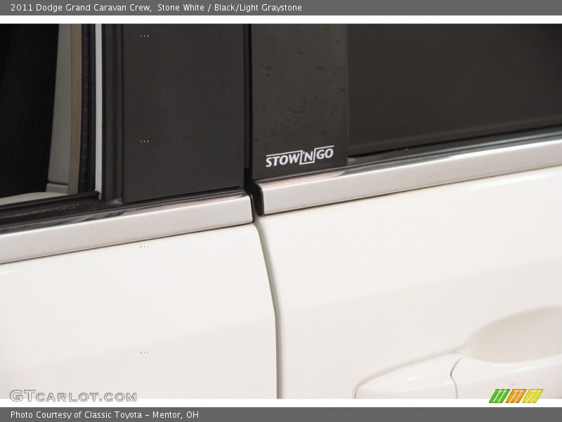 Stone White / Black/Light Graystone 2011 Dodge Grand Caravan Crew