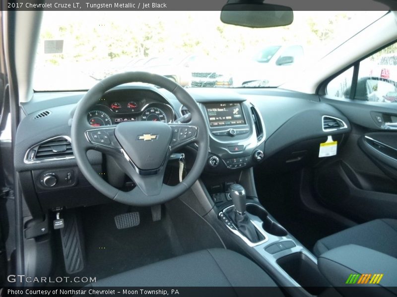 Tungsten Metallic / Jet Black 2017 Chevrolet Cruze LT