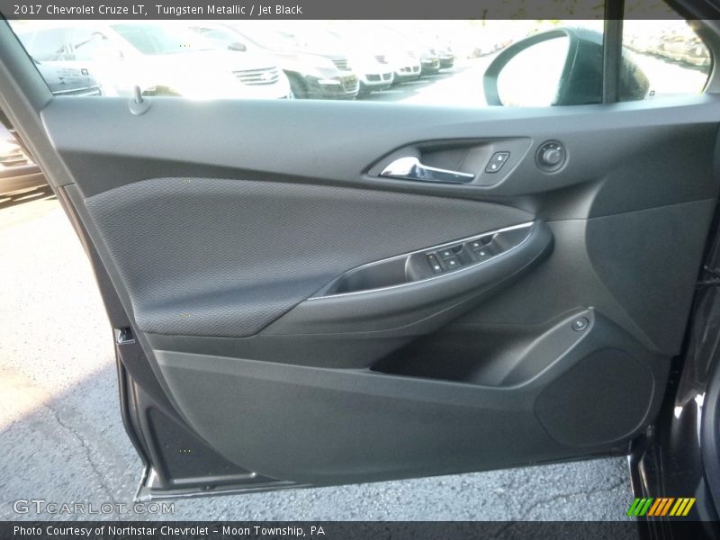 Tungsten Metallic / Jet Black 2017 Chevrolet Cruze LT