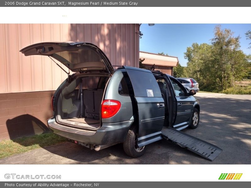 Magnesium Pearl / Medium Slate Gray 2006 Dodge Grand Caravan SXT