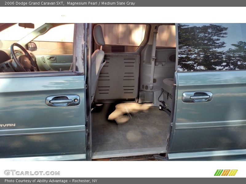 Magnesium Pearl / Medium Slate Gray 2006 Dodge Grand Caravan SXT