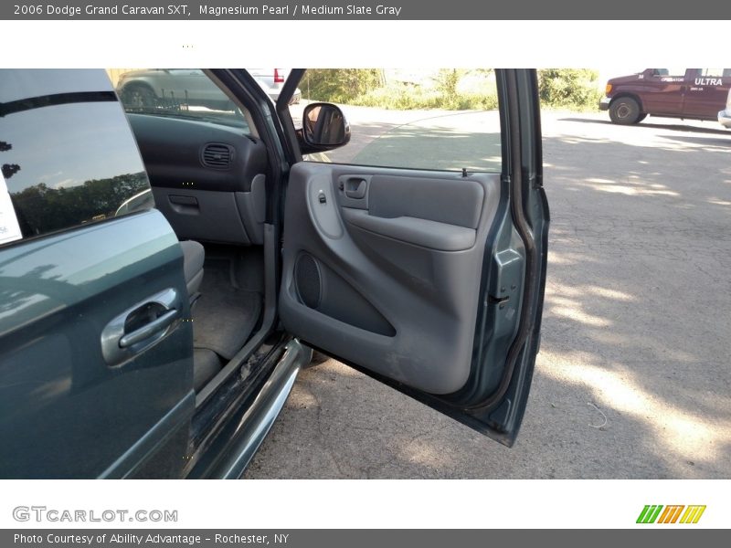 Magnesium Pearl / Medium Slate Gray 2006 Dodge Grand Caravan SXT