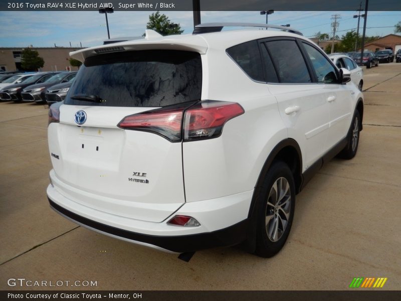 Super White / Black 2016 Toyota RAV4 XLE Hybrid AWD