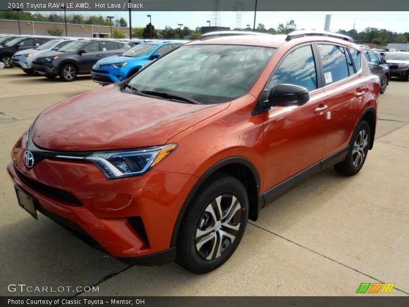 Front 3/4 View of 2016 RAV4 LE AWD