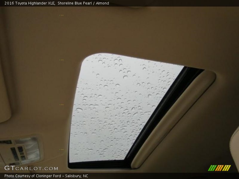 Shoreline Blue Pearl / Almond 2016 Toyota Highlander XLE