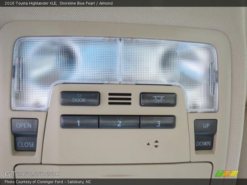 Shoreline Blue Pearl / Almond 2016 Toyota Highlander XLE