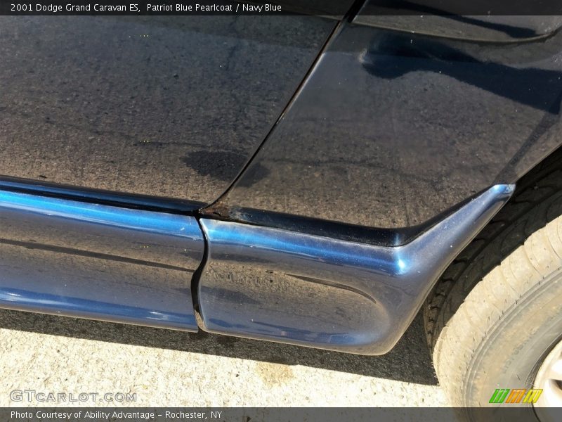 Patriot Blue Pearlcoat / Navy Blue 2001 Dodge Grand Caravan ES
