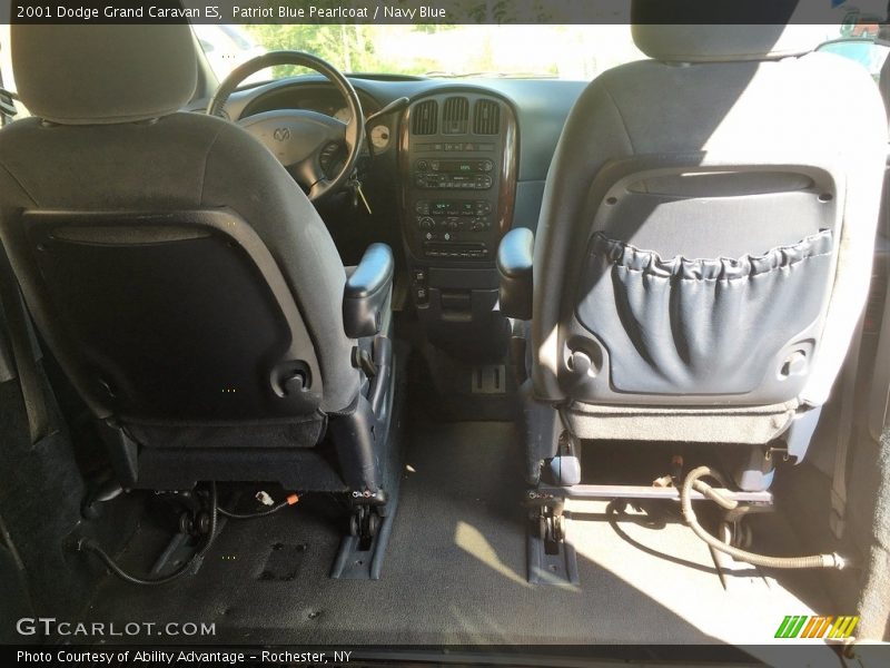 Patriot Blue Pearlcoat / Navy Blue 2001 Dodge Grand Caravan ES
